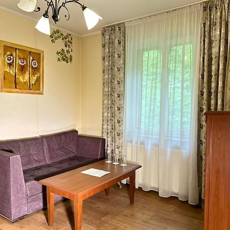 Lavanda Country Club Tatariv Kültér fotó