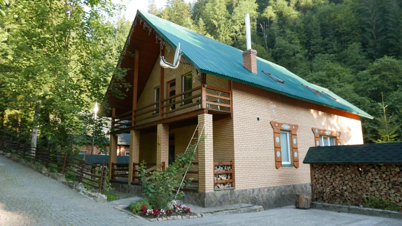 Lavanda Country Club Tatariv Kültér fotó
