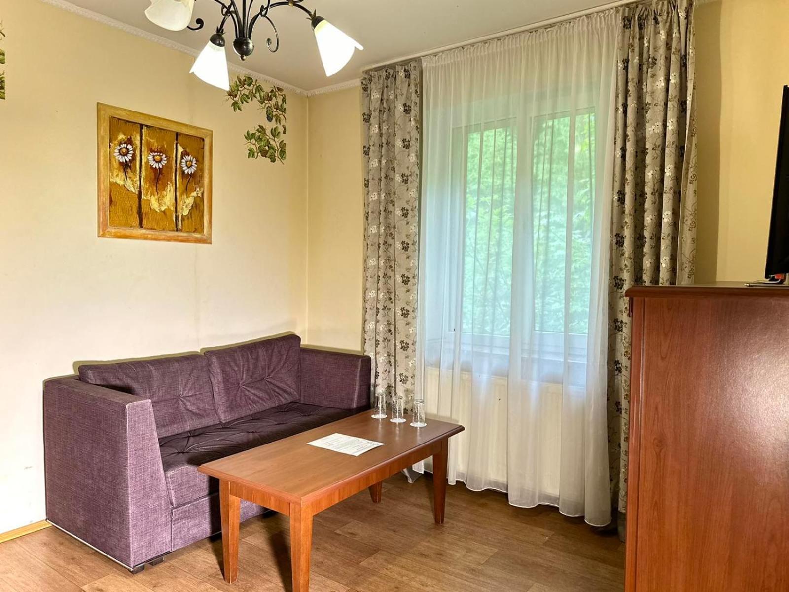 Lavanda Country Club Tatariv Kültér fotó