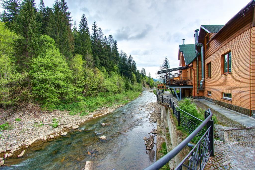 Lavanda Country Club Hotel Tatariv Kültér fotó